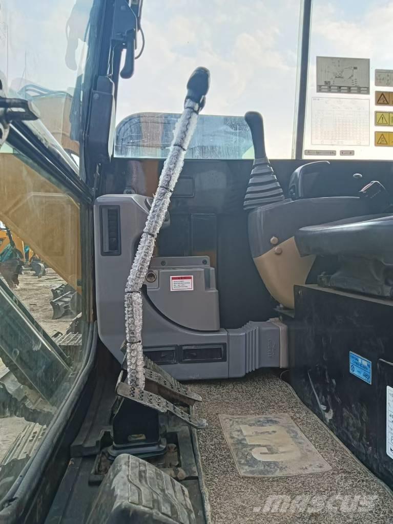 CAT 305.5 Mini pelle < 7t