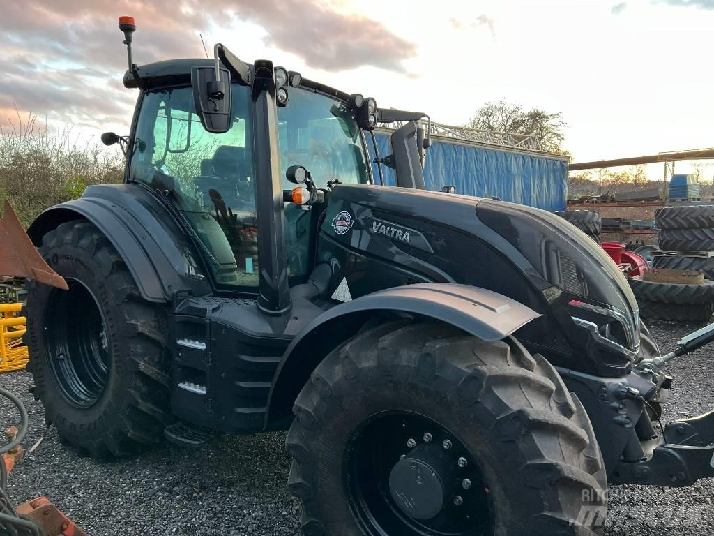Valtra T 235 Direct Tracteur