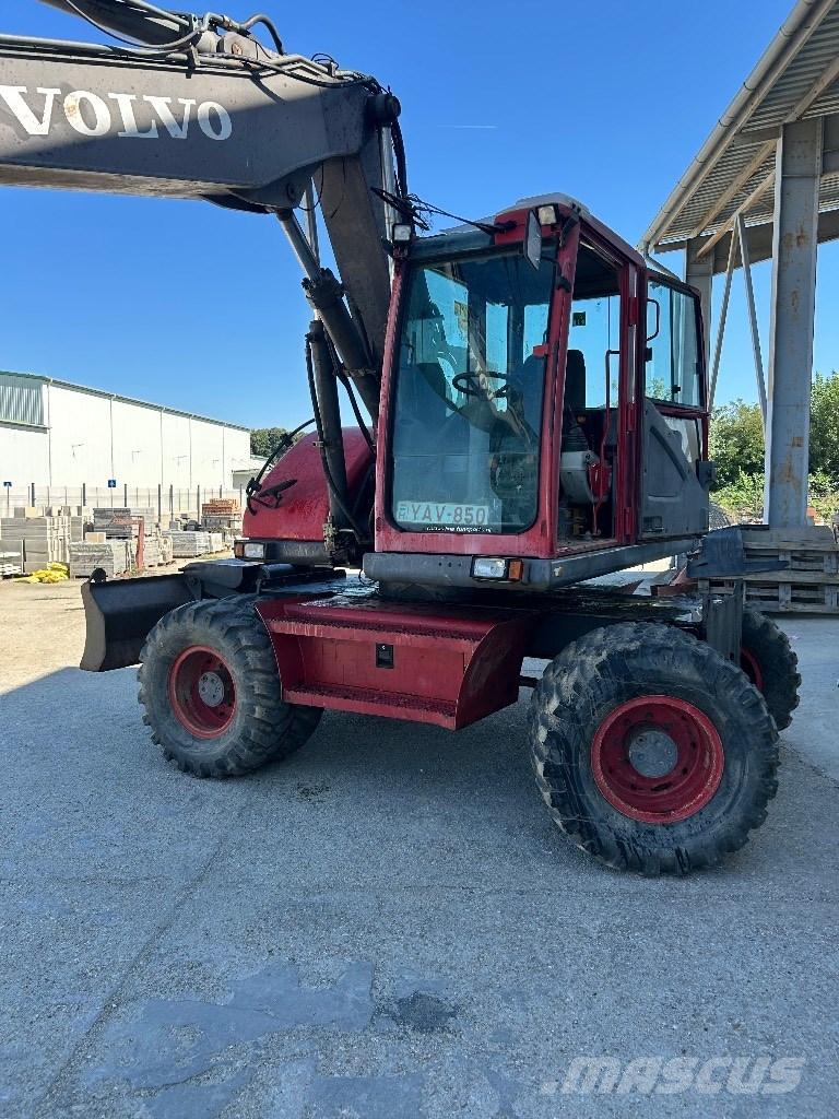 Volvo EW 140 Pelle sur pneus