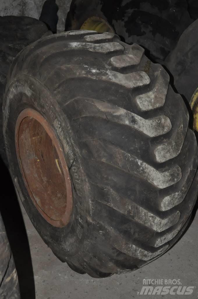 Petlas 600/50x22.5 Pneus, roues et jantes