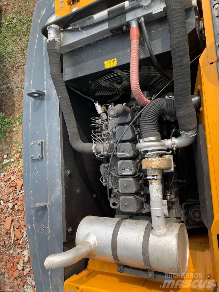 Hyundai 220 Pelle sur chenilles