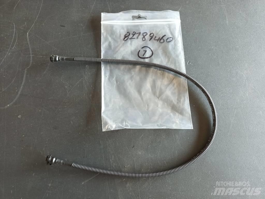 Volvo HOSE 82189460 Transport - Autres