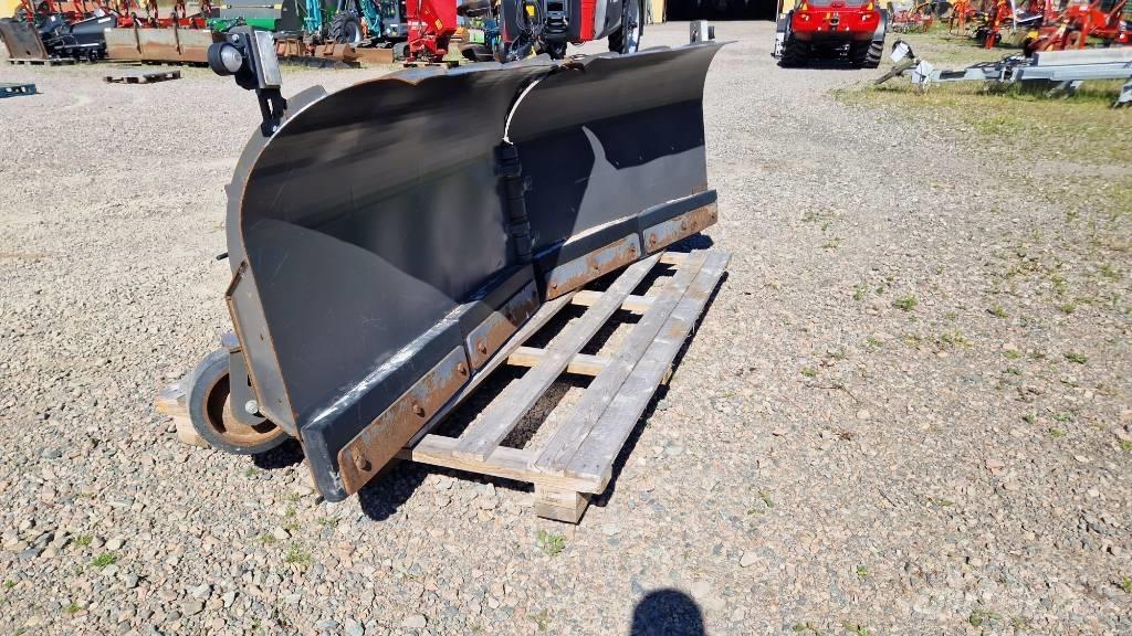 Holms PV 320 Vikplog Chasse neige