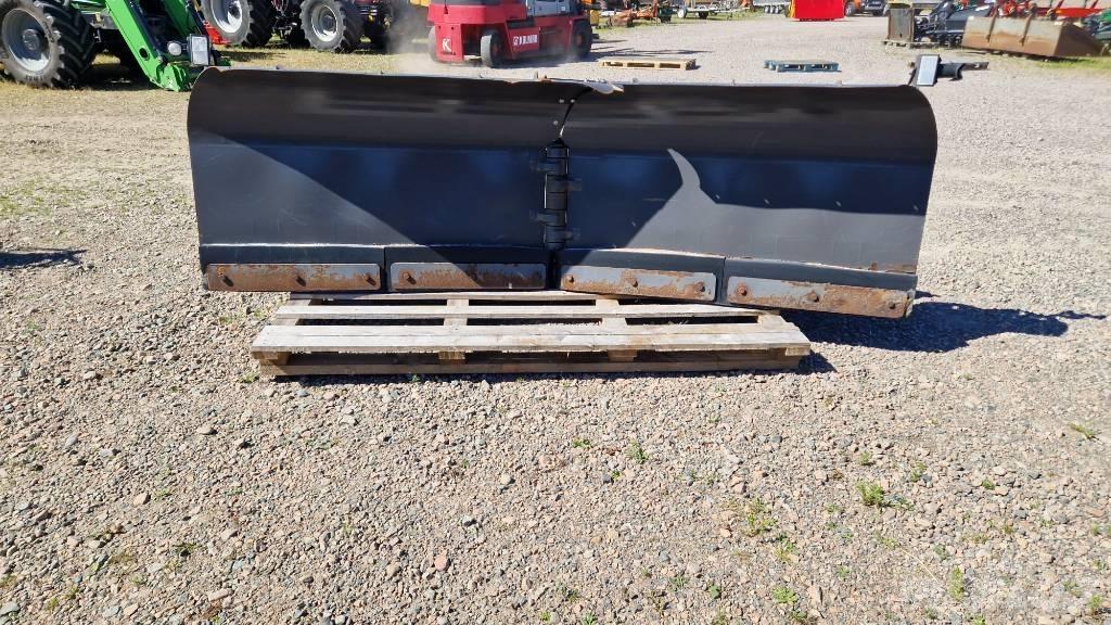 Holms PV 320 Vikplog Chasse neige