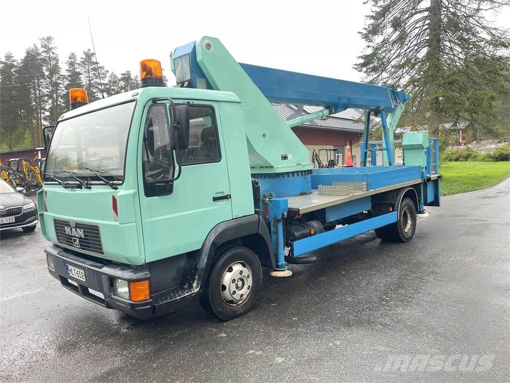 MAN L200 4x2-4300 Camion nacelle