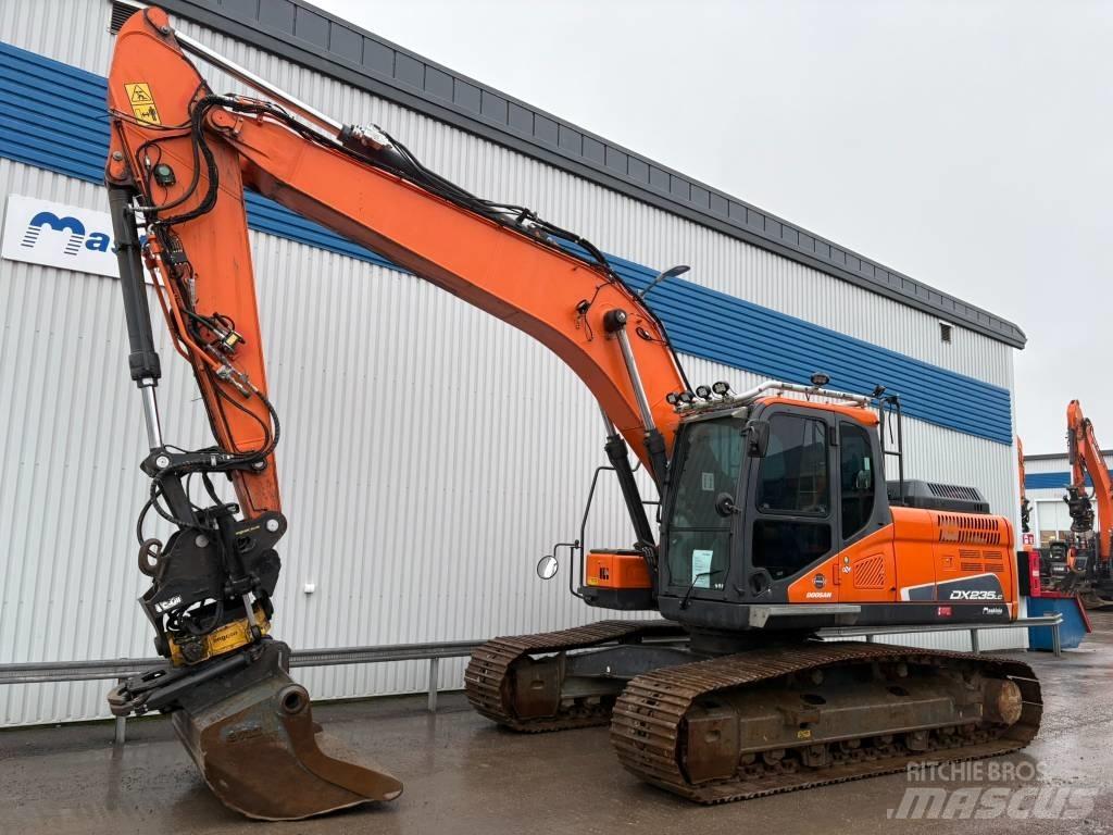 Doosan DX235LC-5 Pelle sur chenilles