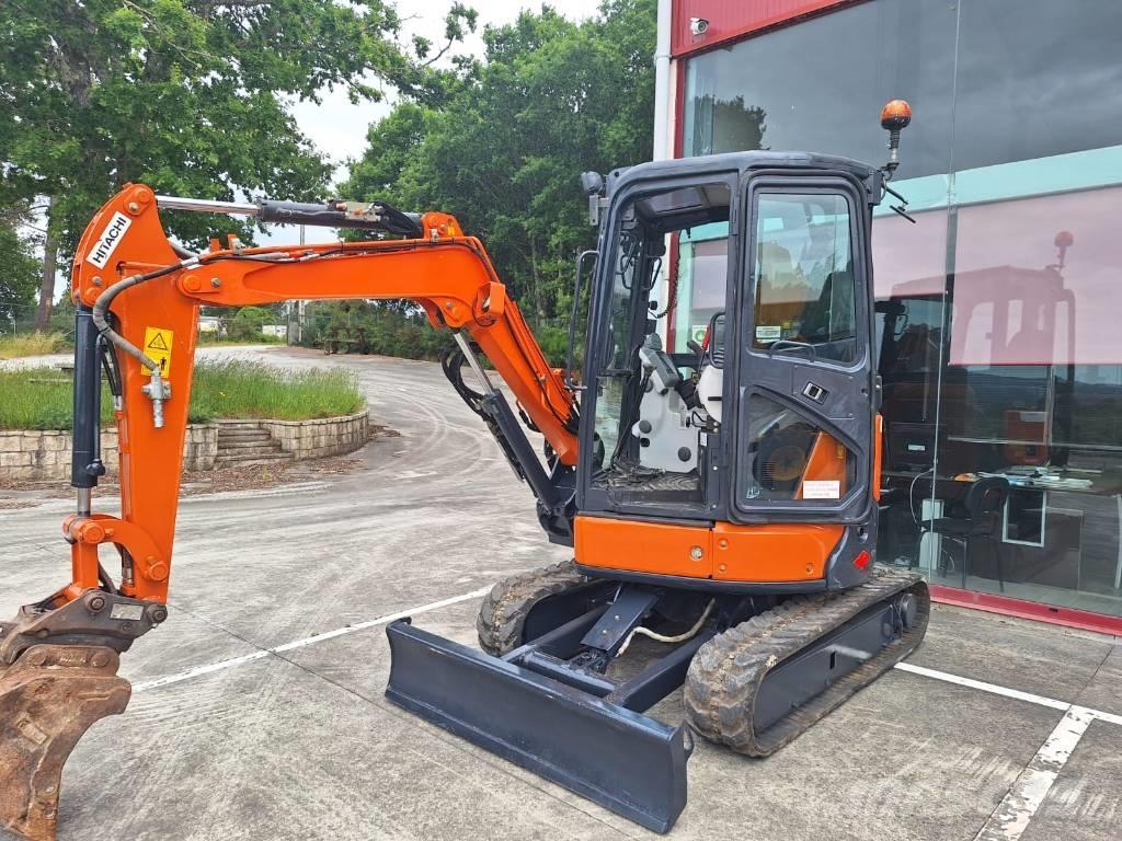 Hitachi ZX33-5A Mini pelle < 7t