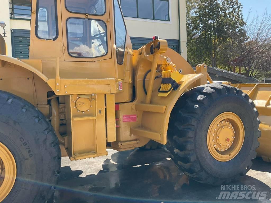CAT 966C Chargeuse sur pneus