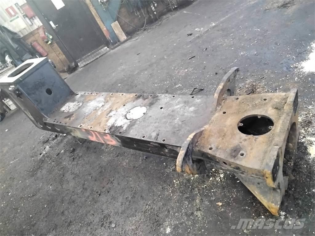 Komatsu 895 Autres accessoires pour matériel forestier