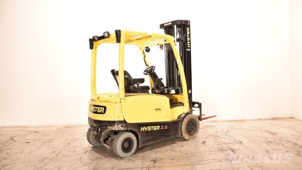 Hyster J2.5XN Chariots élévateurs électriques
