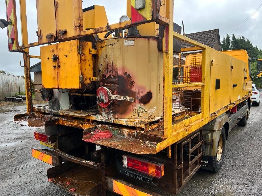 Mercedes-Benz 1318 Autre camion
