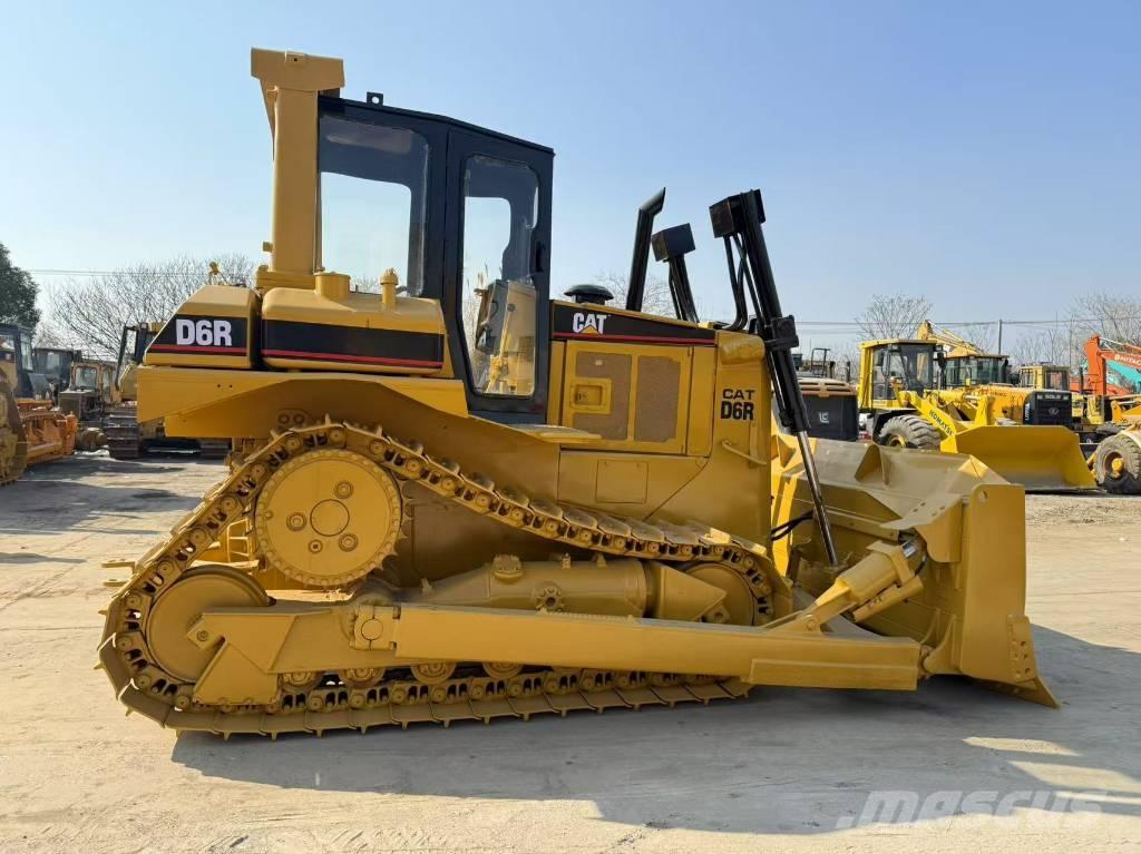 CAT D 6 R Bouteurs sur chenilles
