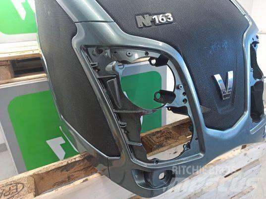 Valtra N 163 hood Cabines et Intérieur