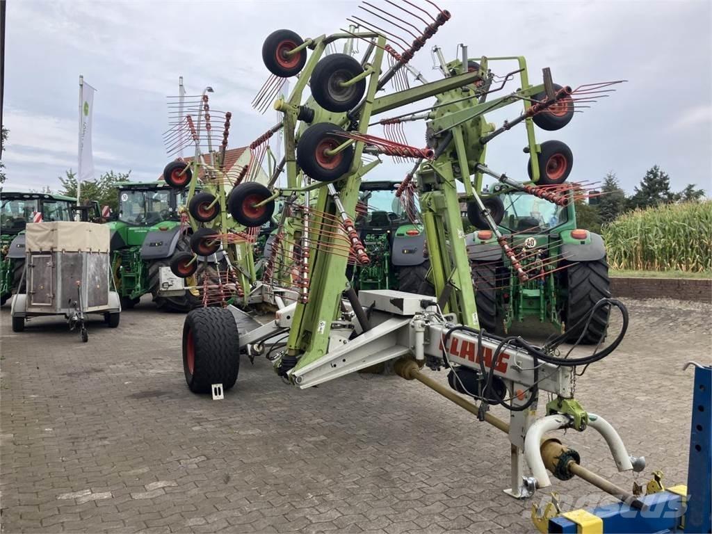 CLAAS Liner 3000 Andaineur