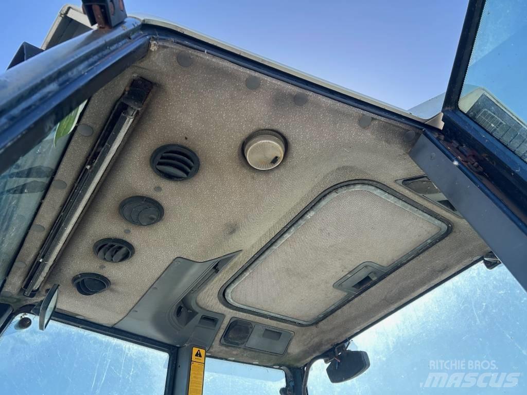 New Holland 7740 Tracteur