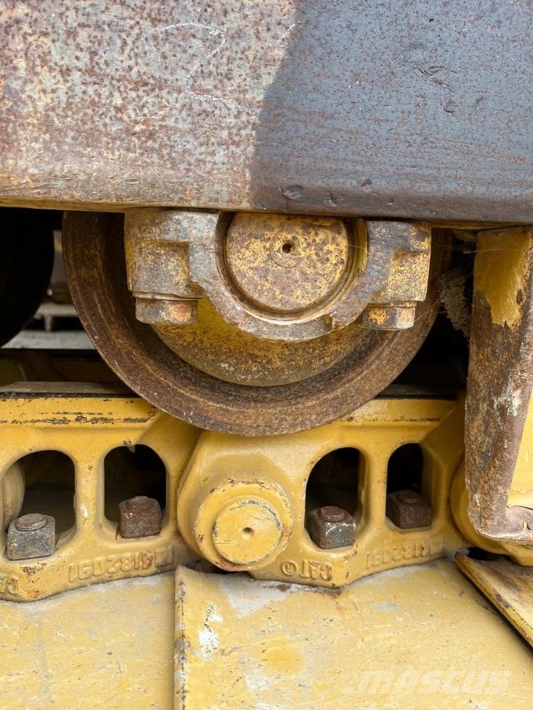 CAT D 6 T LGP Bouteurs sur chenilles