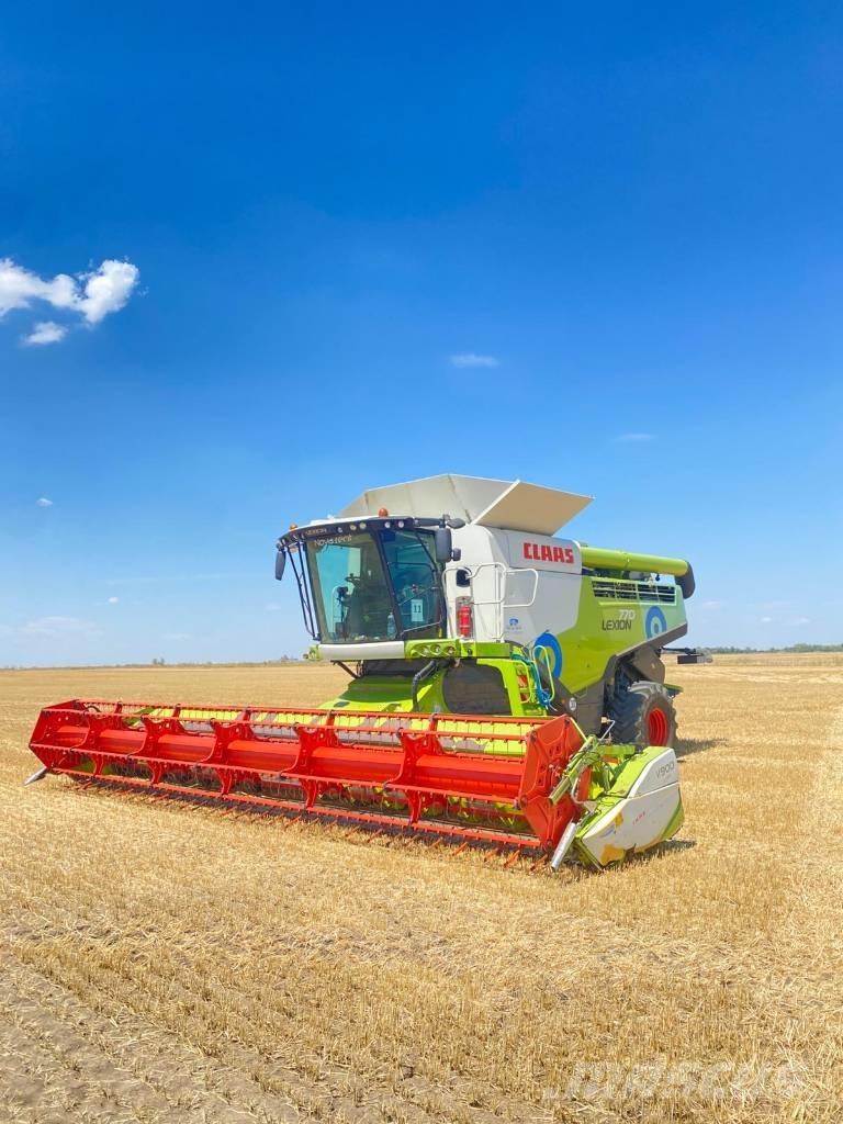 CLAAS Lexion 770 TT Moissonneuse batteuse