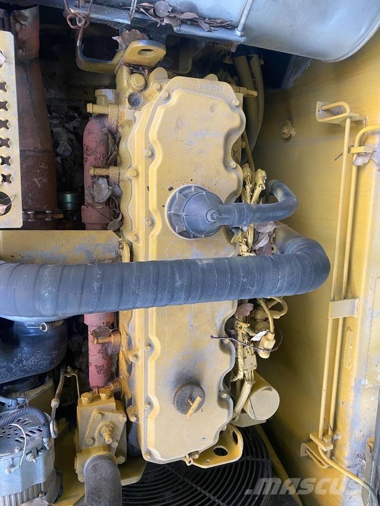 CAT 325 CL Pelle sur chenilles