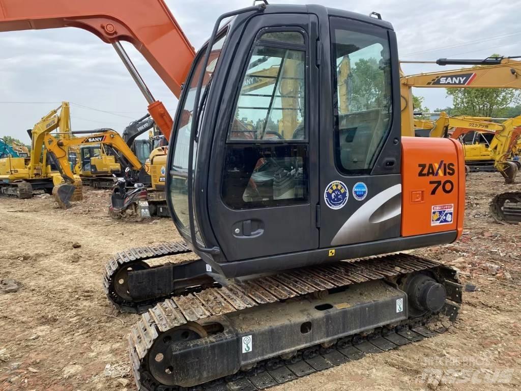 Hitachi ZX 70 Pelle sur chenilles