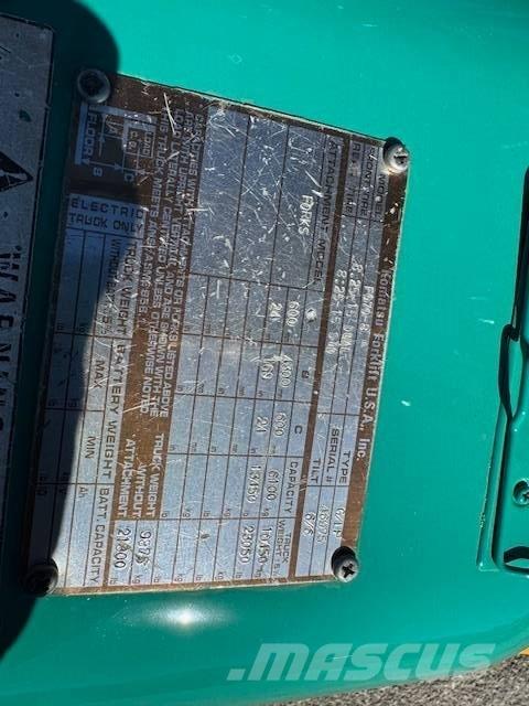 Komatsu FG 70 Chariot à mât rétractable