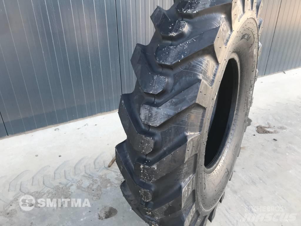  Magna 1400 x 24 Chenilles