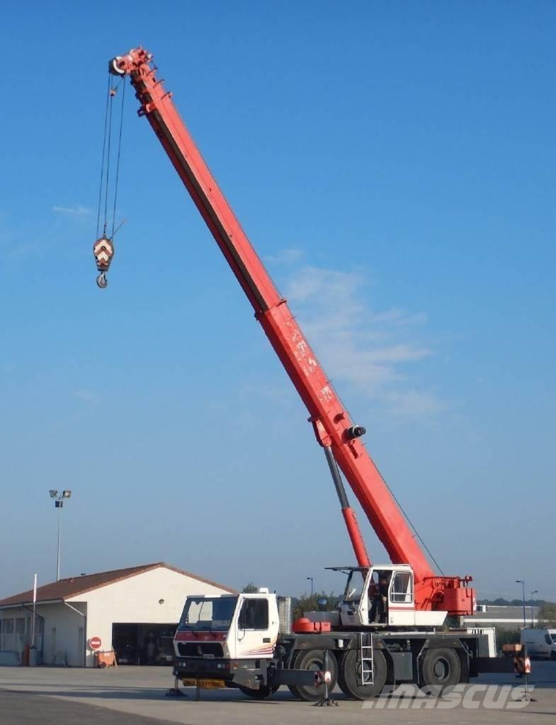 Grove GMK 3050 Grues tout terrain
