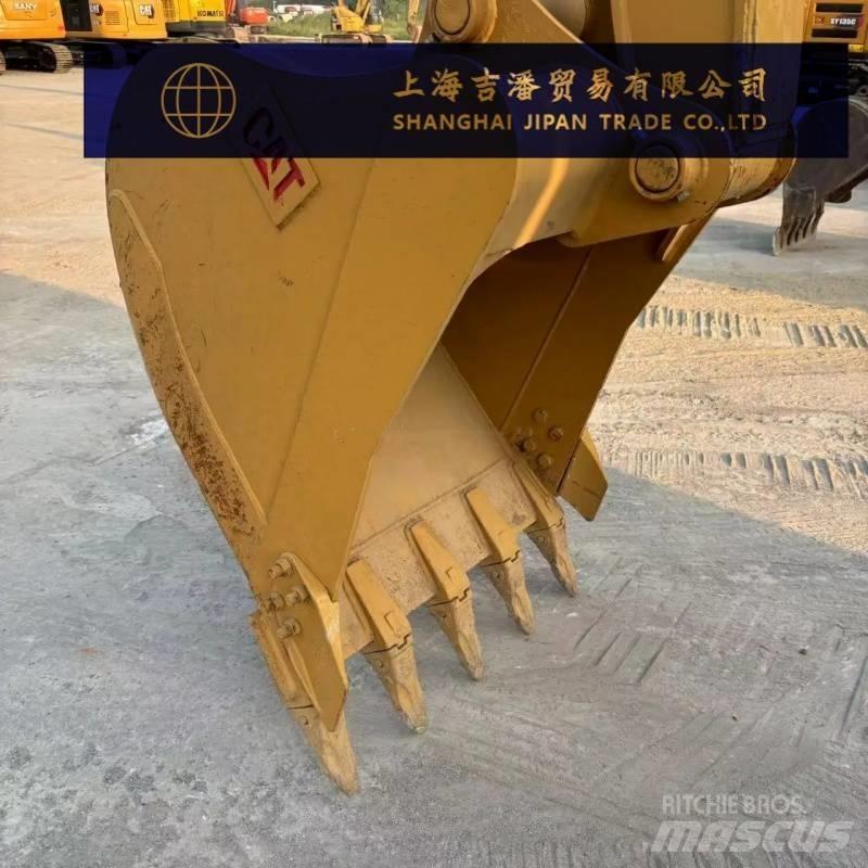 CAT 312 D Pelle sur chenilles