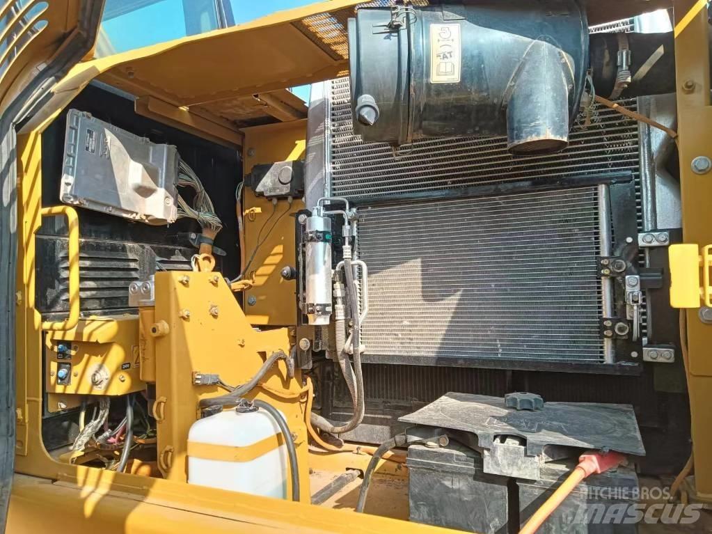 CAT 315D2GC Pelle sur chenilles