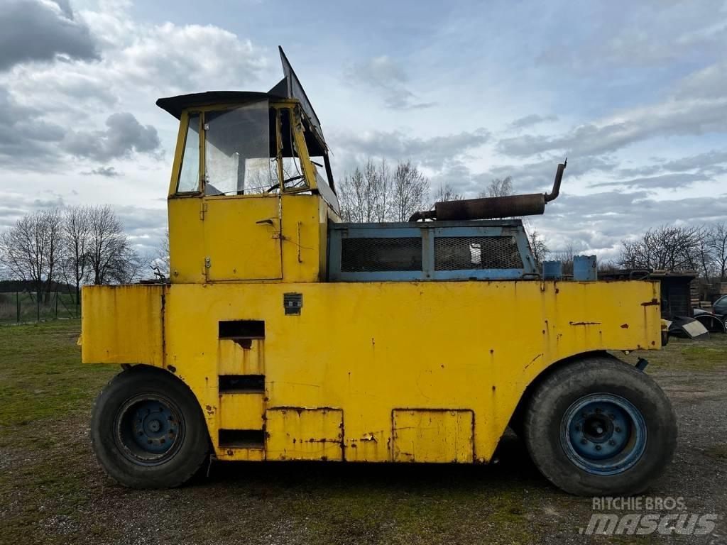 Hamm GRW 10 Rouleaux à pneumatiques