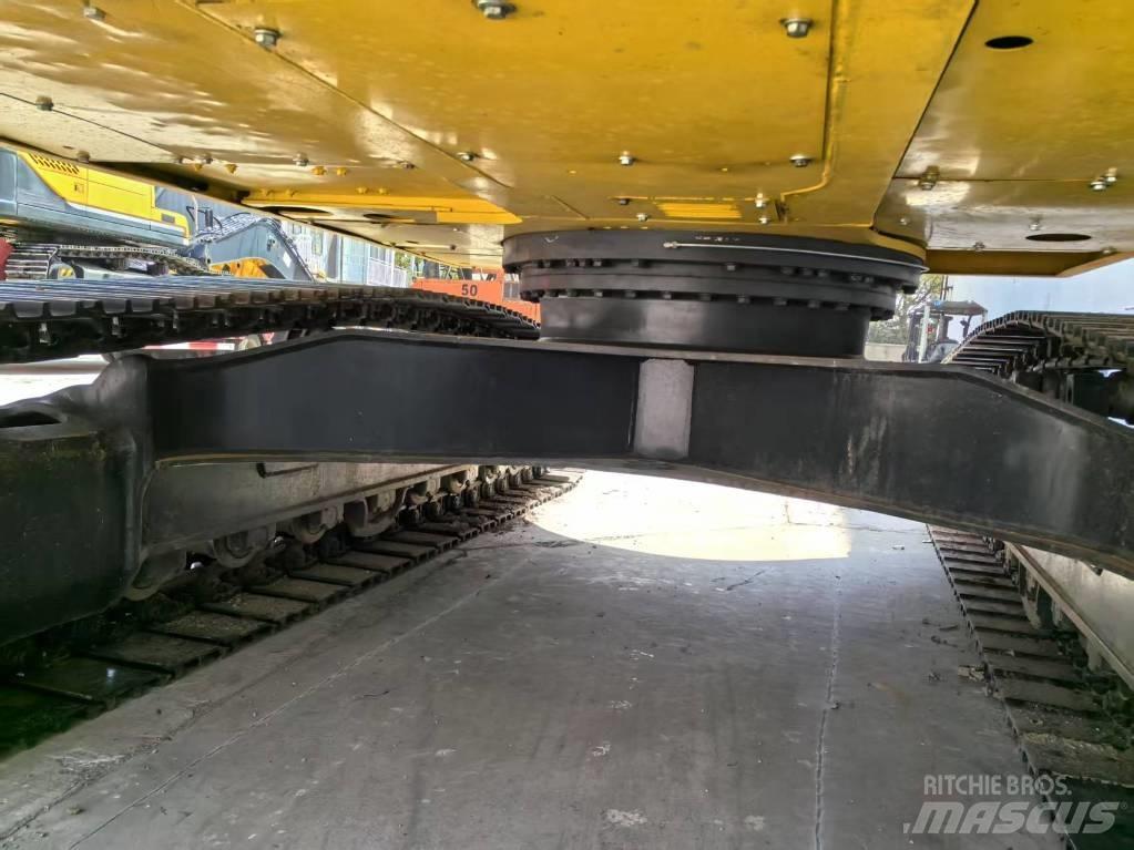 Komatsu PC 220-8 Pelle sur chenilles