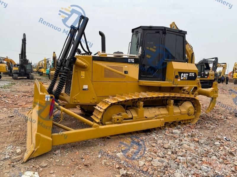 CAT D 7 G Bouteurs sur chenilles