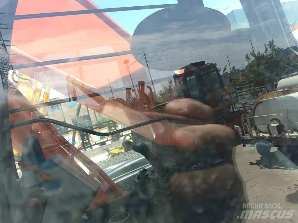 Hyundai R305LC-9T Pelle sur chenilles