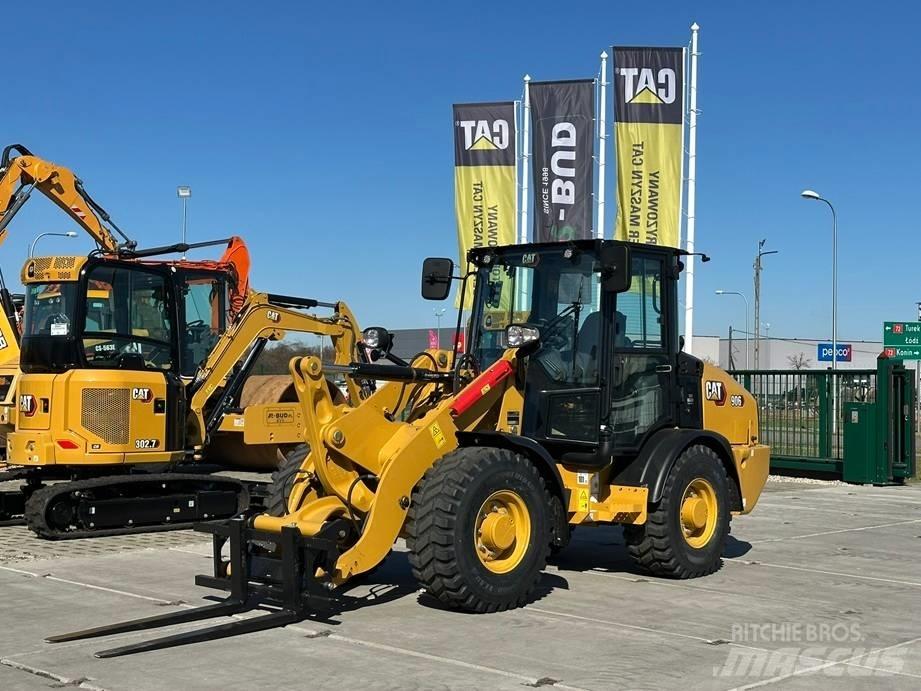 CAT 906 Chargeuse sur pneus