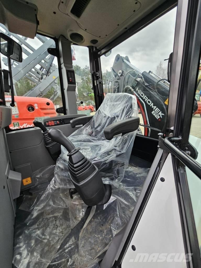 Hidromek HMK 62T Tractopelle