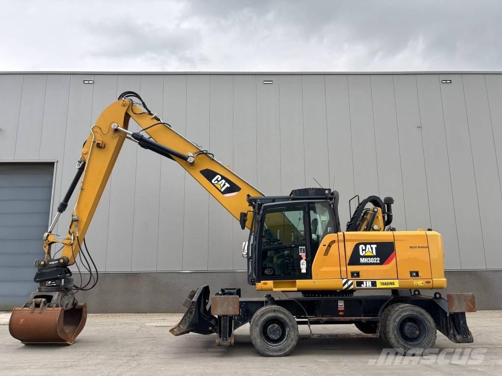 CAT MH 3022 Pelle à déchets
