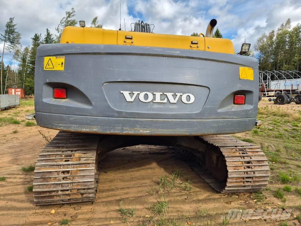 Volvo EC 240 B LC Pelle sur chenilles