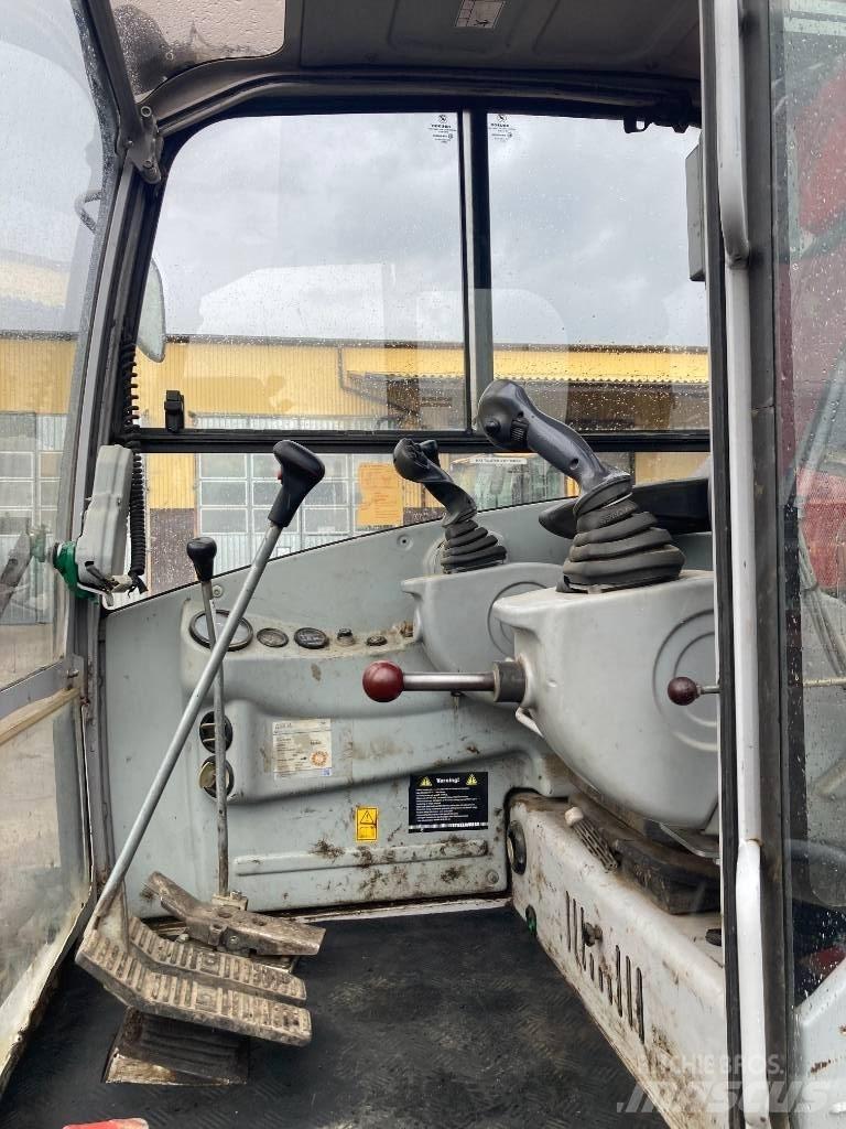 Neuson 8003 Mini pelle 7t-12t