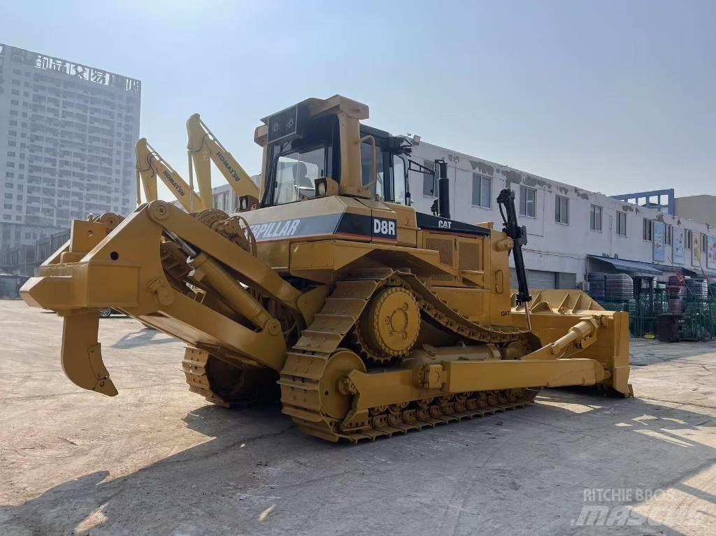 CAT D 8 R Bouteurs sur chenilles