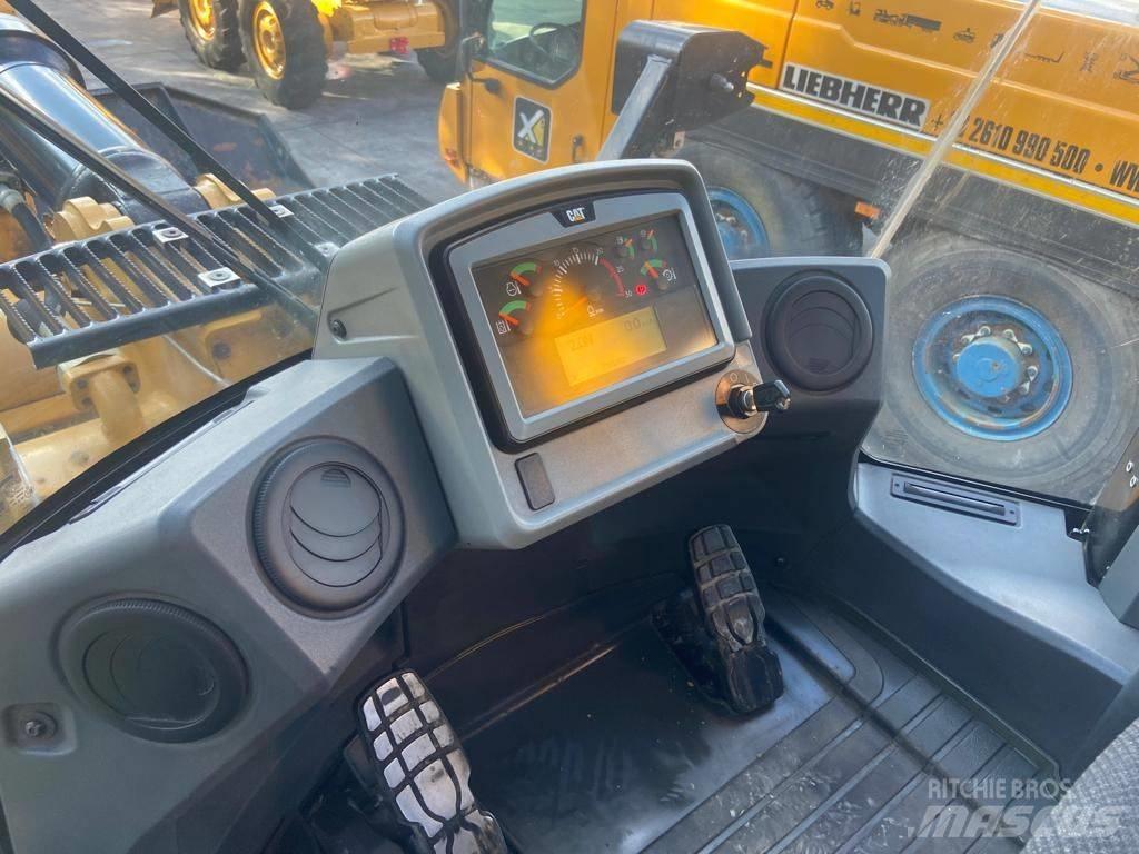 CAT 966M XE Chargeuse sur pneus