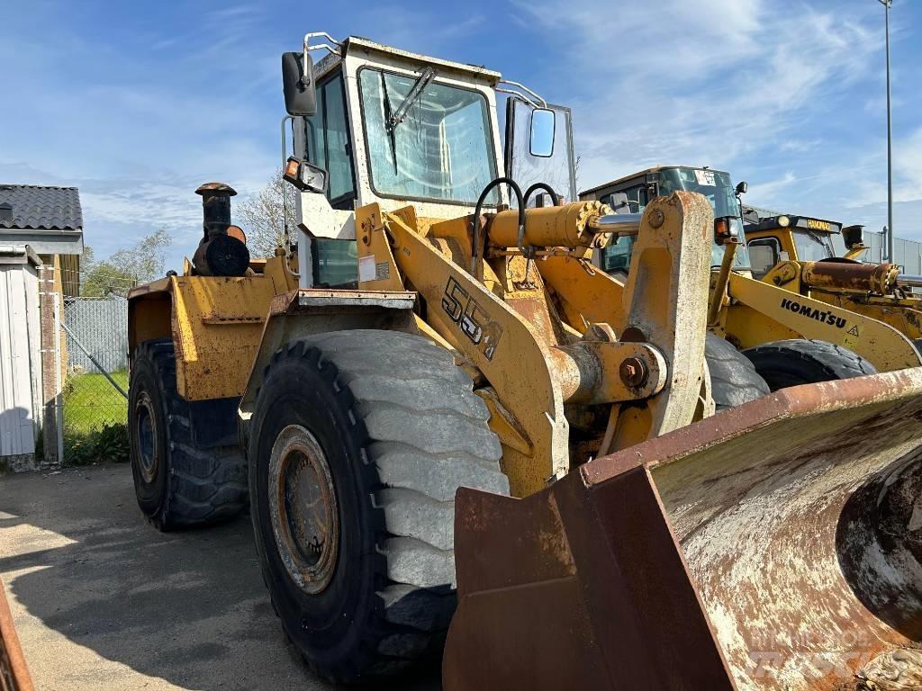 Liebherr L 551 Chargeuse sur pneus