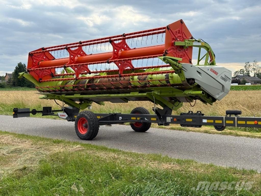 CLAAS 560 Cerio Accessoires moissonneuse batteuse