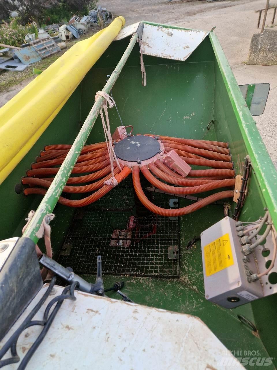 John Deere 750 A Semoir combiné