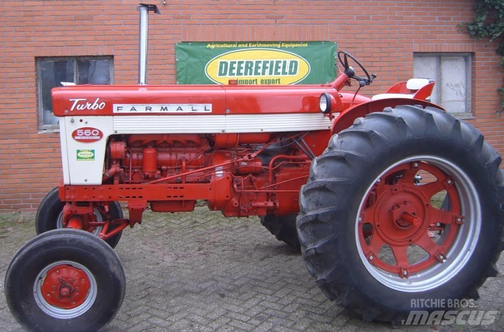 Farmall 560 Tracteur