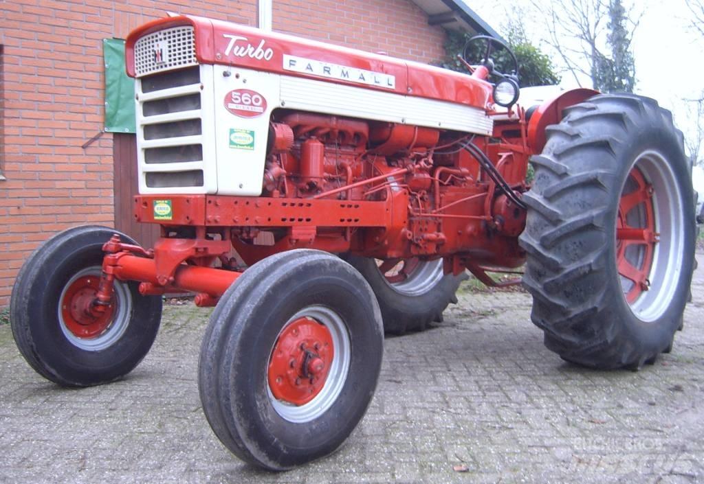 Farmall 560 Tracteur
