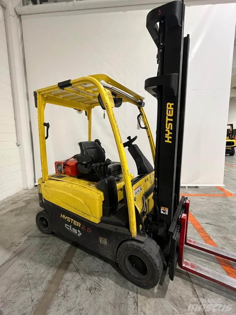 Hyster J2.0XN Chariots élévateurs électriques