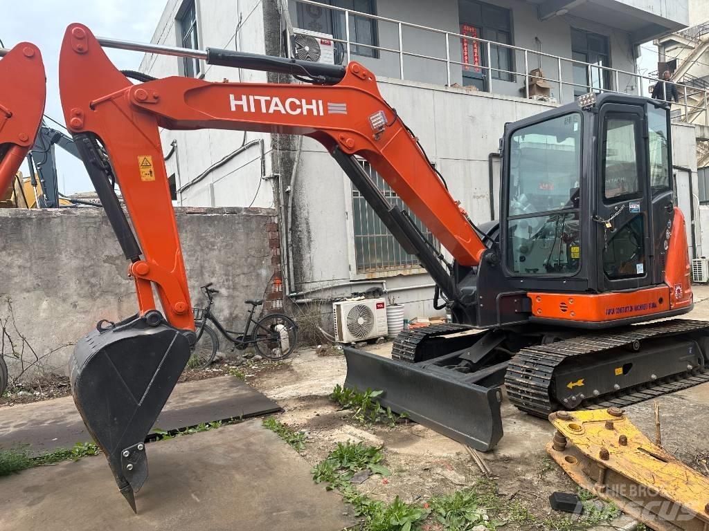 Hitachi ZX68USR-5A Mini pelle < 7t