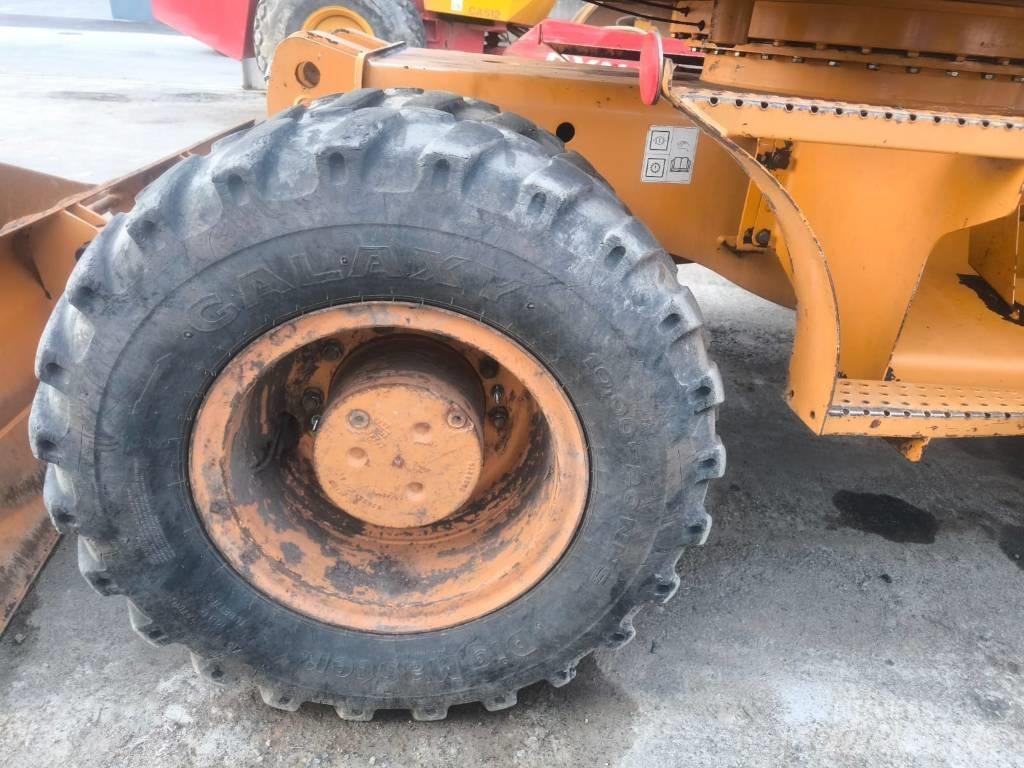 Case IH WX 145 Pelle sur pneus