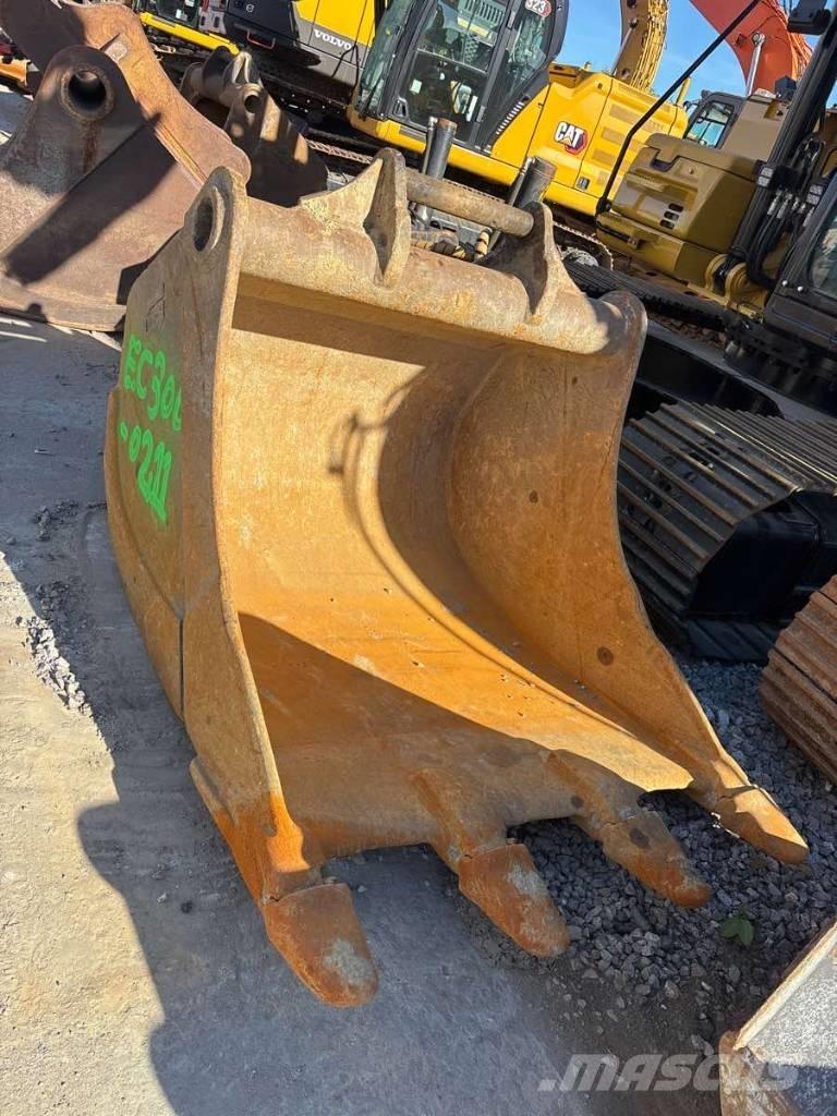 Volvo EC 300 EL Pelle sur chenilles