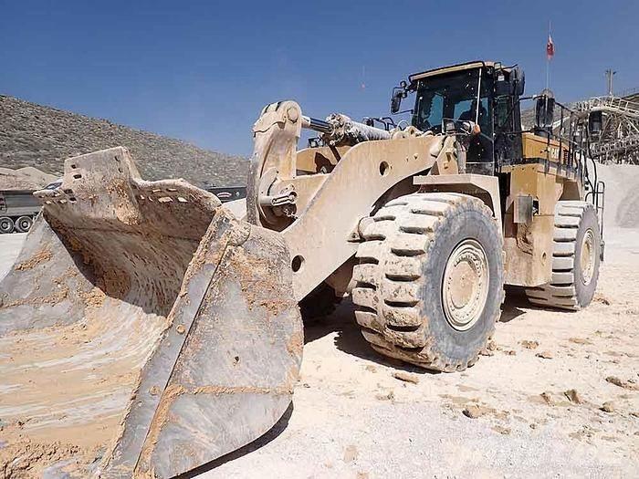 CAT 988K Chargeuse sur pneus