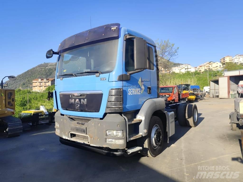 MAN TGM 18.360 Camion benne